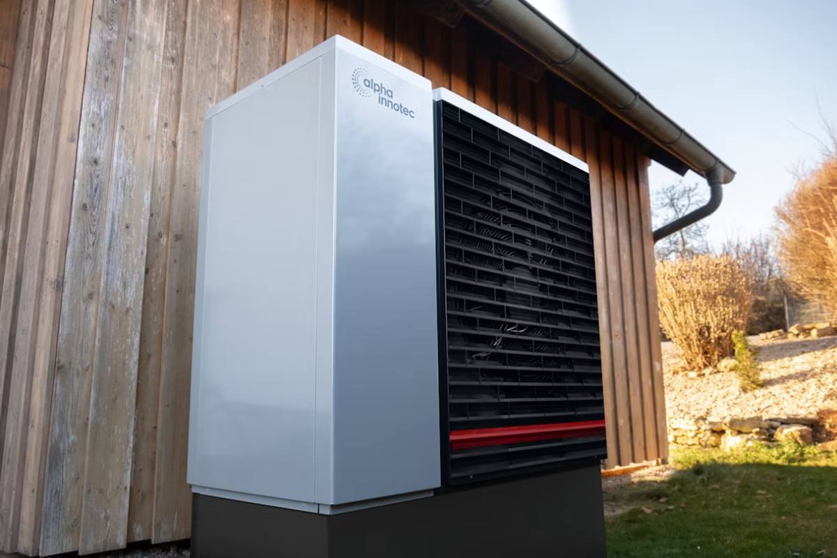 How Does a Heat Pump Work? A Homeowner's Plain-English Guide